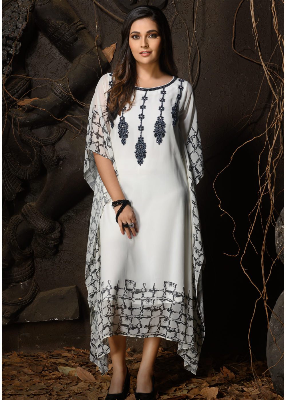 Women's White Printed Yellow Color Applique Kurti With Pant at Rs 399 | Designer  Kurtis in Surat | ID: 24697954188
